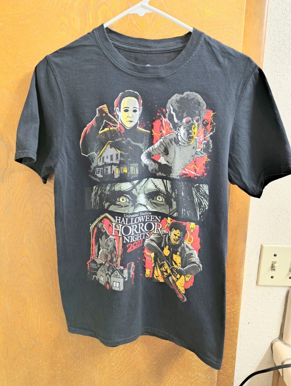 Universal Studios Halloween Horror Nights 2021 Graphic T Shirt